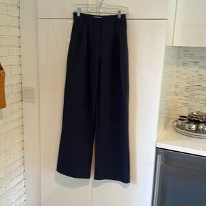 Woman’s Abercrombie Pleated Dress Pants
